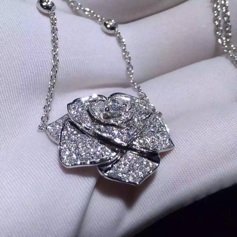 Piaget Rose Necklace 360770 | Collector Square